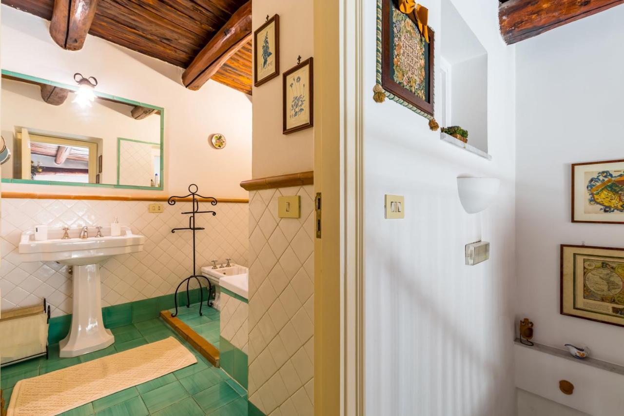 Residenza Capano Charming House By Napoliapartments 外观 照片