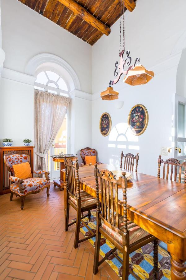 Residenza Capano Charming House By Napoliapartments 外观 照片