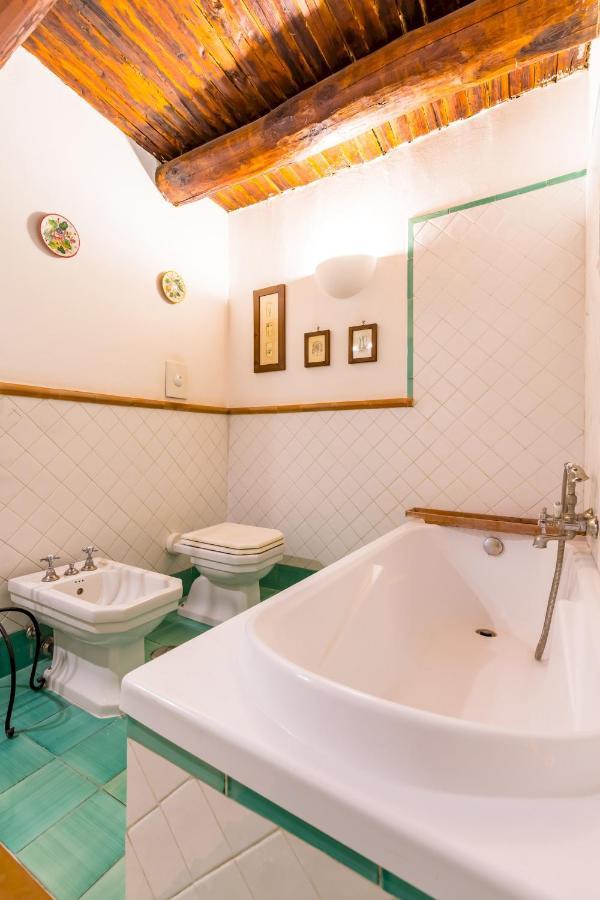 Residenza Capano Charming House By Napoliapartments 外观 照片